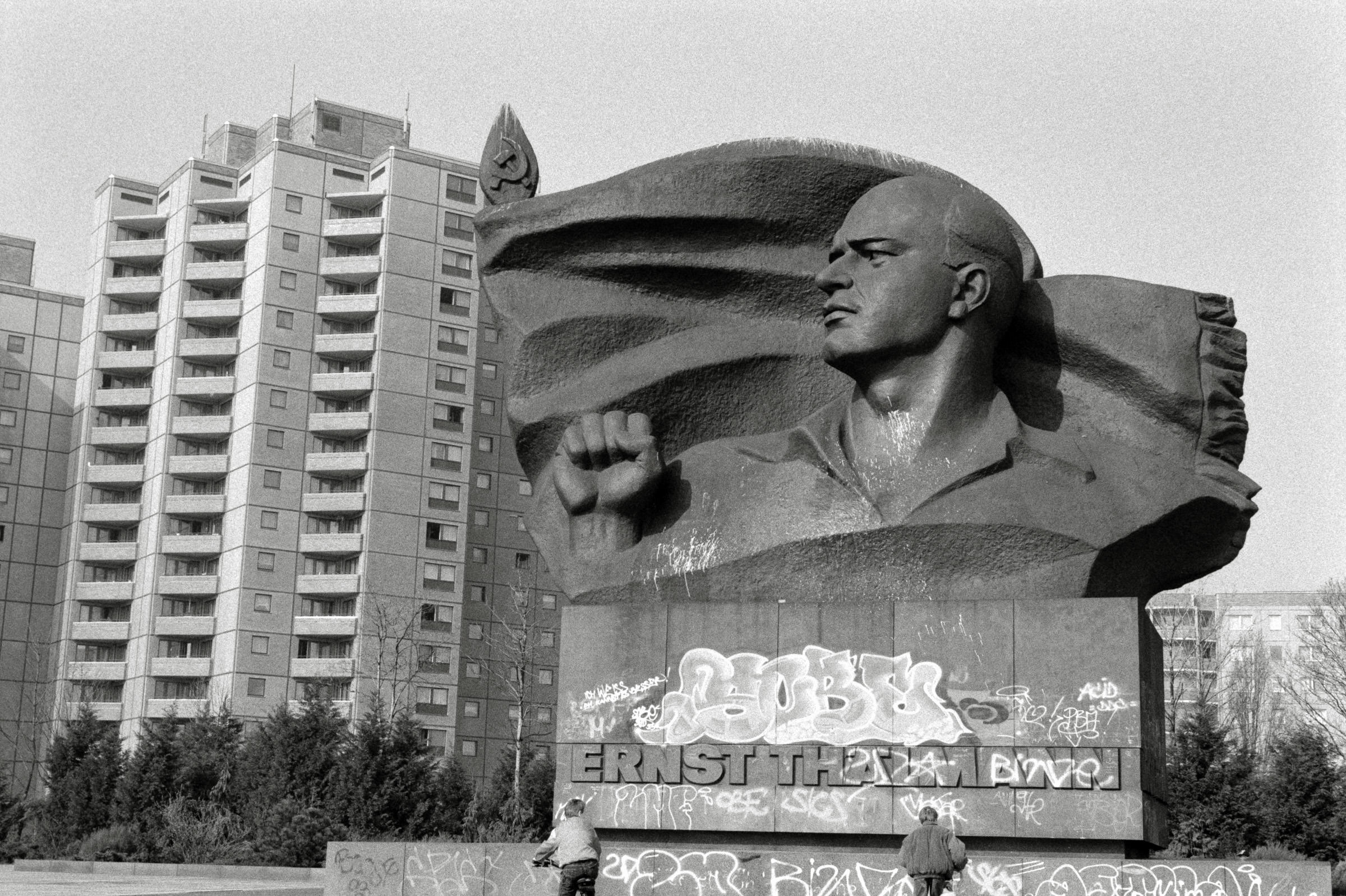 AHP F1993 03 007 sc240902 img20 NLP